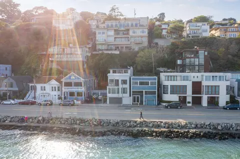 View/Area - 513-515 Bridgeway Blvd, Sausalito, CA 94965 photo 3 of 11