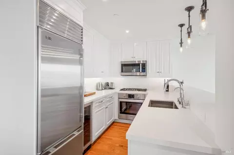 Kitchen - 513-515 Bridgeway Blvd, Sausalito, CA 94965 photo 3 of 4