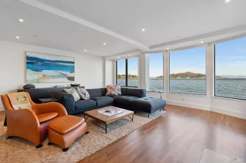 Living - 513-515 Bridgeway Blvd, Sausalito, CA 94965 photo 4 of 7