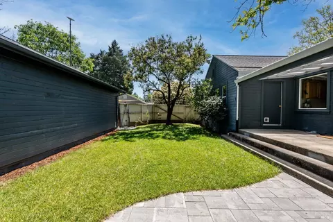 555 Hazel Ave, Ukiah, CA 95482 photo 8