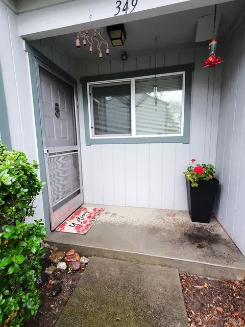 349 Occidental Cir, Santa Rosa, CA 95401