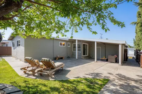 Exterior - 2363 Eva St, Napa, CA 94559 photo 4 of 12