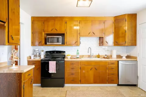 Kitchen - 2363 Eva St, Napa, CA 94559 photo 2 of 3