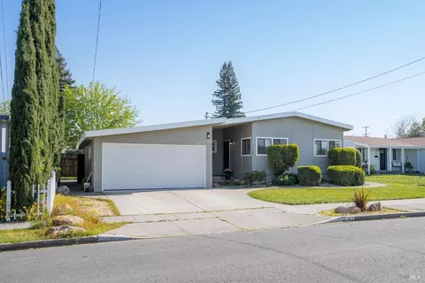 Exterior - 2363 Eva St, Napa, CA 94559 photo 11 of 12