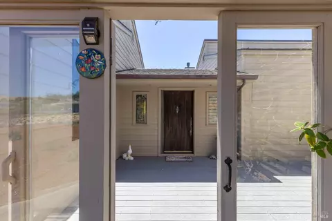 Entry Way - 2025 Dubloon Ct, Bodega Bay, CA 94923 photo 2 of 2