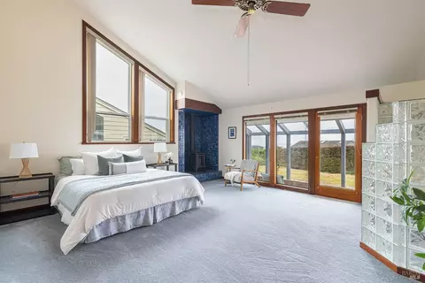 Bedroom - 2025 Dubloon Ct, Bodega Bay, CA 94923 photo 1 of 7