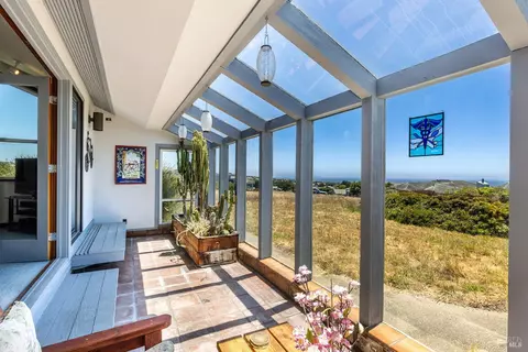 Exterior - 2025 Dubloon Ct, Bodega Bay, CA 94923 photo 3 of 11