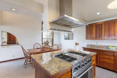 Kitchen - 2025 Dubloon Ct, Bodega Bay, CA 94923 photo 2 of 5