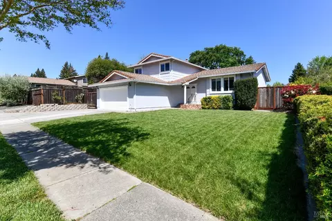 3390 Ellen Way, Napa, CA 94558
