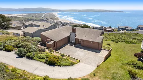 21 Maui Ln, Dillon Beach, CA 94929
