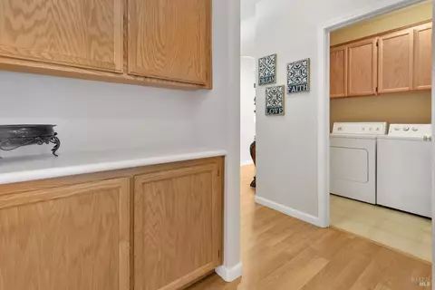 Entry Way - 8724 Windsor Rd, Windsor, CA 95492 photo 3 of 4