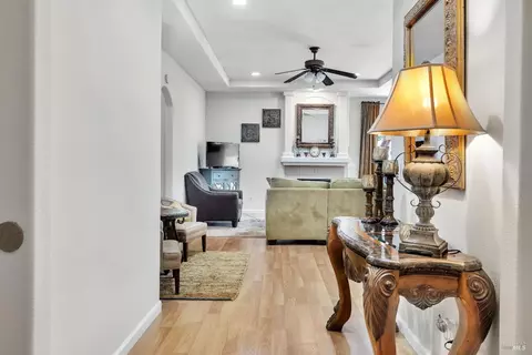 Entry Way - 8724 Windsor Rd, Windsor, CA 95492 photo 1 of 4