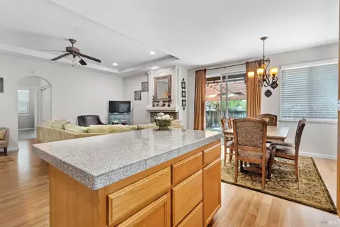 Kitchen - 8724 Windsor Rd, Windsor, CA 95492 photo 4 of 5