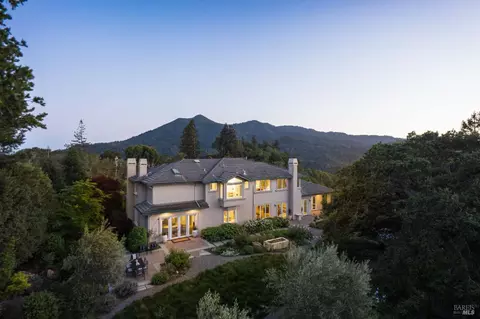 656 Goodhill Rd, Kentfield, CA 94904