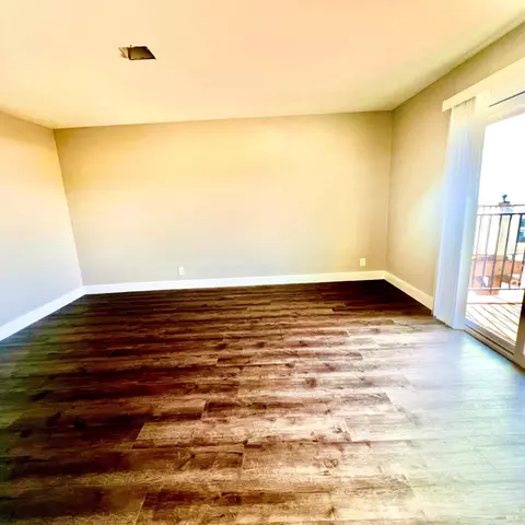 Living - 3400 Tennessee St, Vallejo, CA 94591 photo 2 of 2