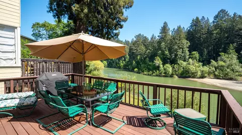 15477 Riverside Dr, Guerneville, CA 95446