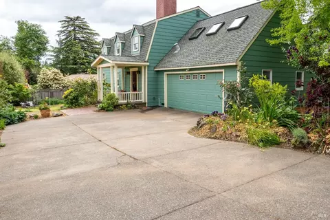 7505 Huntley St, Sebastopol, CA 95472