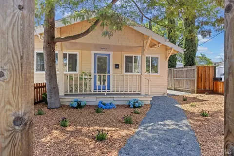 808 Bennett Valley Rd, Santa Rosa, CA 95404