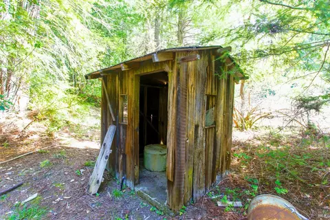 40050 Wilderness Lodge Rd, Branscomb, CA 95417 photo 18