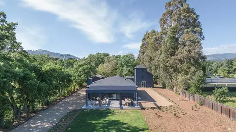 1575 Felder Rd, Sonoma, CA 95476 photo 2