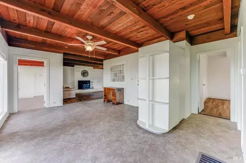 Living - 4981 Conch Ave, Bodega Bay, CA 94923 photo 2 of 9