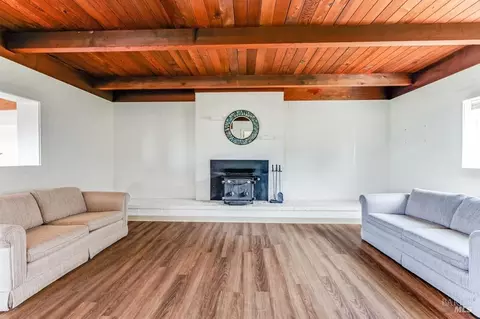 Living - 4981 Conch Ave, Bodega Bay, CA 94923 photo 8 of 9