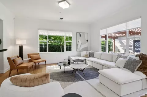 1183 Pearce Dr, Sonoma, CA 95476