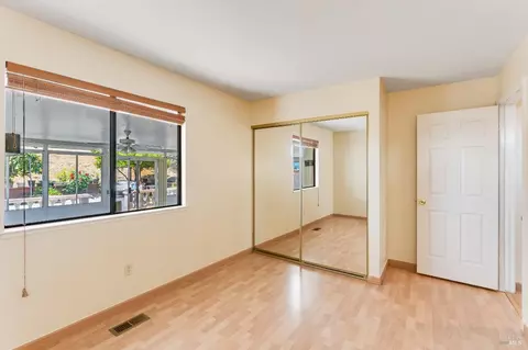 Bedroom - 301 Sea Mist Dr, Vallejo, CA 94591 photo 3 of 4