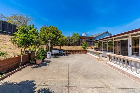 Exterior - 301 Sea Mist Dr, Vallejo, CA 94591 photo 4 of 5