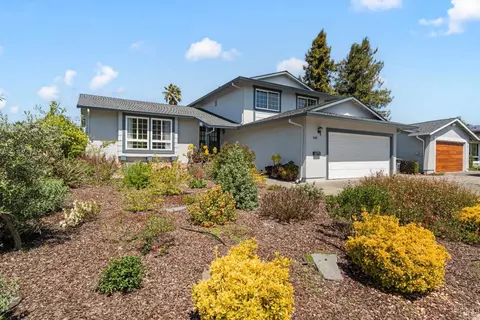 1549 Trellis Ln, Petaluma, CA 94954
