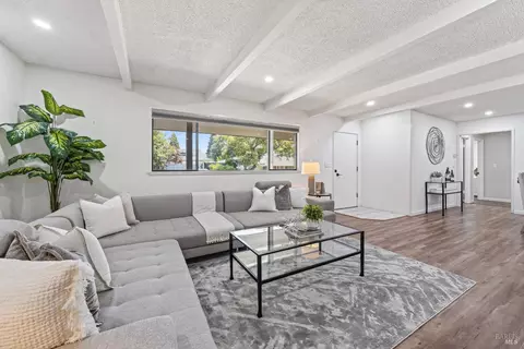 1819 Spring Mountain Ct, Saint Helena, CA 94574