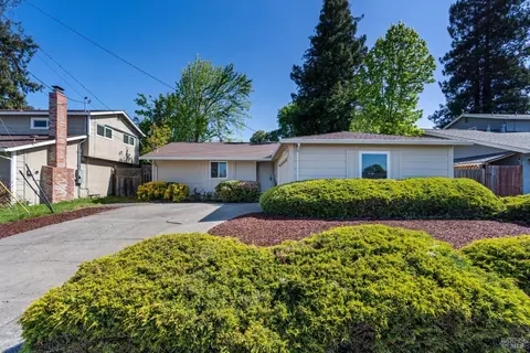 1765 Pine Ave, Petaluma, CA 94954