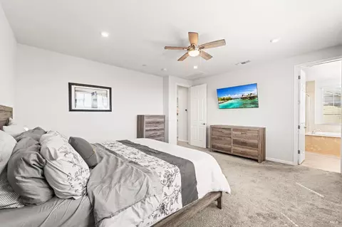 Bedroom - 719 Blake Rd, Vacaville, CA 95687 photo 5 of 8