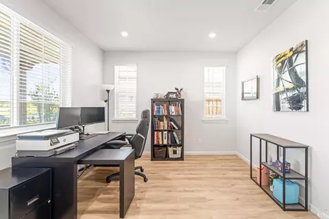 Other - 719 Blake Rd, Vacaville, CA 95687 photo 2 of 8