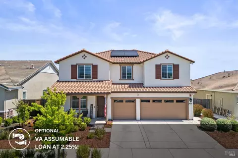 Exterior - 719 Blake Rd, Vacaville, CA 95687 photo 2 of 8
