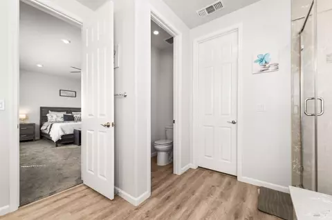 Entry Way - 719 Blake Rd, Vacaville, CA 95687 photo 8 of 9