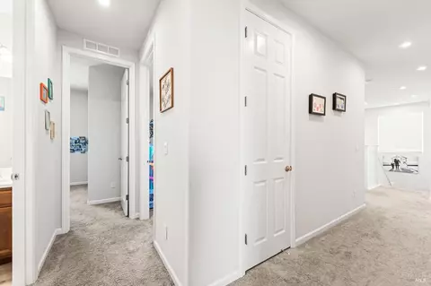 Entry Way - 719 Blake Rd, Vacaville, CA 95687 photo 9 of 9