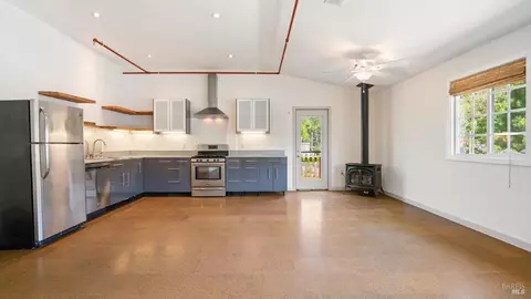 3880 Doris Murphy Ct, Occidental, CA 95465 photo 10