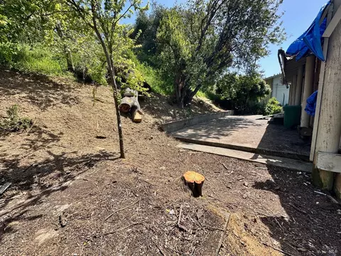Exterior - 20 Buckelew St, Sausalito, CA 94965 photo 6 of 8