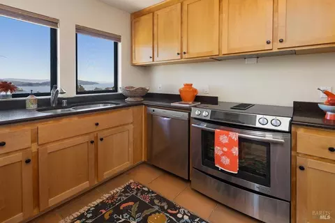 397 Headlands Ct, Sausalito, CA 94965 photo 25