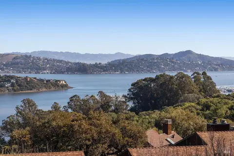 397 Headlands Ct, Sausalito, CA 94965
