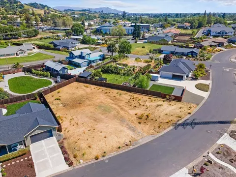 160 Dorchester Ct, Santa Rosa, CA 95403