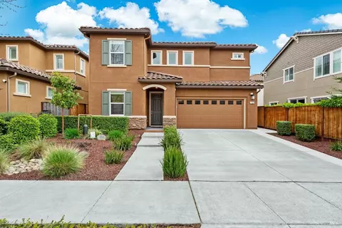 1703 Kenwood Pl, Rohnert Park, CA 94928