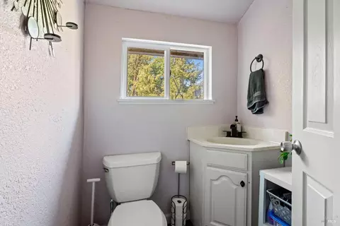 2006 Lupine Dr, Willits, CA 95490 photo 10