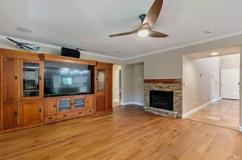 4575 Avondale Cir, Fairfield, CA 94533 photo 8