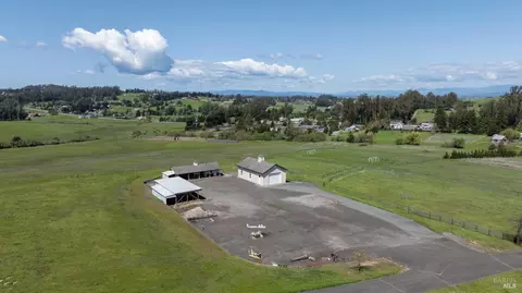 Exterior - 3785 Roblar Rd, Petaluma, CA 94952 photo 10 of 13