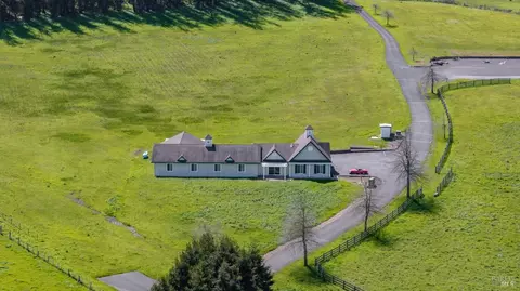 Exterior - 3785 Roblar Rd, Petaluma, CA 94952 photo 2 of 13