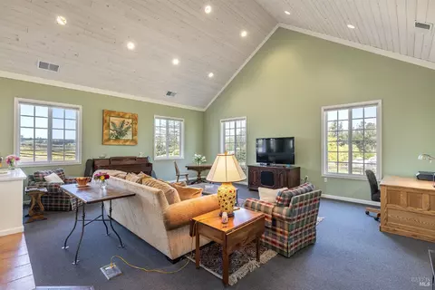 Living - 3785 Roblar Rd, Petaluma, CA 94952 photo 1 of 2