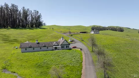 Exterior - 3785 Roblar Rd, Petaluma, CA 94952 photo 8 of 13