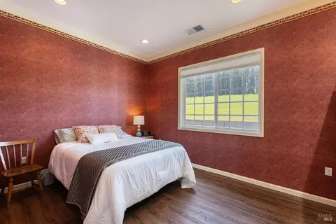 Bedroom - 3785 Roblar Rd, Petaluma, CA 94952 photo 4 of 4
